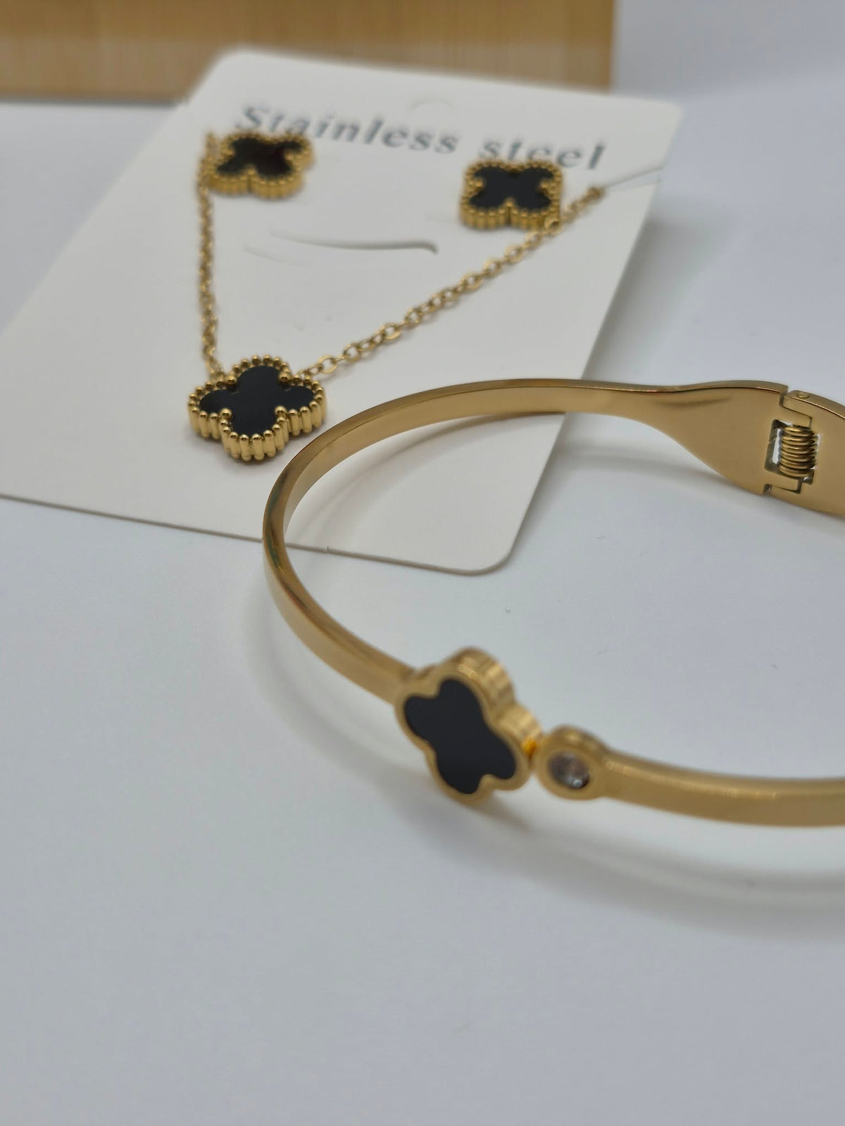 Gold-Tone Clover Necklace, Earrings & Bangle Set